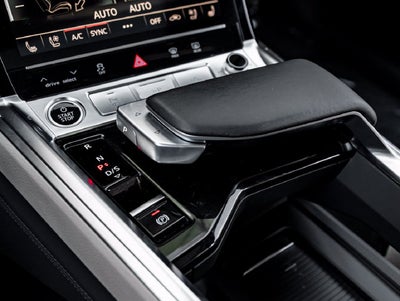 2024 Audi Q8 Sportback e-tron Prestige S line quattro