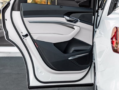 2024 Audi Q8 Sportback e-tron Prestige S line quattro