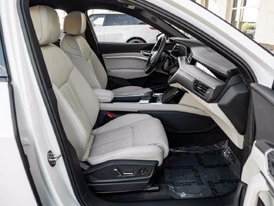 2024 Audi Q8 Sportback e-tron Prestige S line quattro
