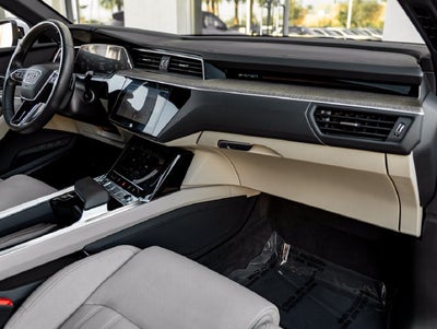 2024 Audi Q8 Sportback e-tron Prestige S line quattro