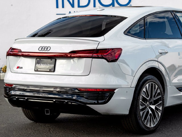 2024 Audi Q8 Sportback e-tron Prestige S line quattro
