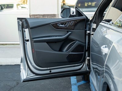 2021 Audi Q8 55 Premium Plus quattro