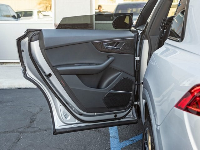 2021 Audi Q8 55 Premium Plus quattro