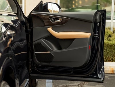 2025 Audi Q8 55 Premium Plus quattro