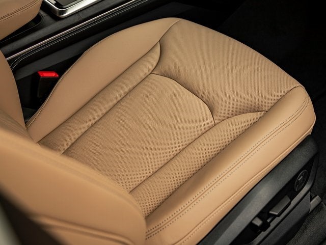 2025 Audi Q8 55 Premium Plus quattro