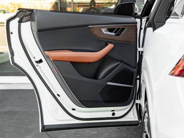 2025 Audi Q8 55 Premium Plus quattro