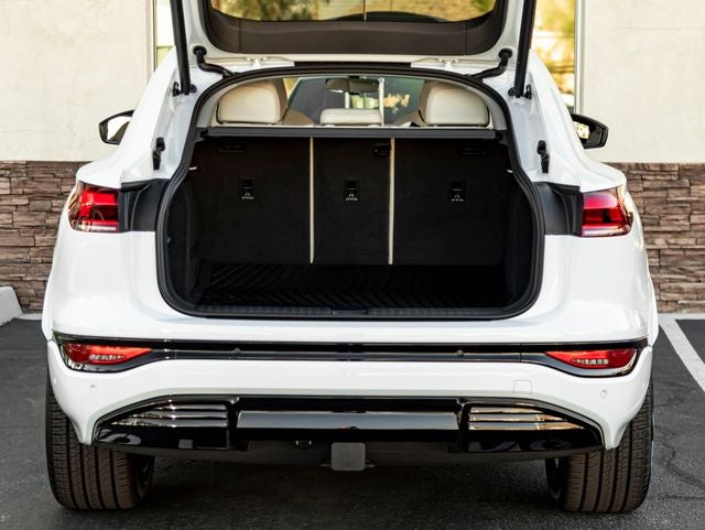 2027 Audi Q6 Sportback e-tron Prestige quattro