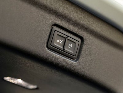 2027 Audi Q6 Sportback e-tron Prestige quattro