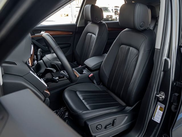 2023 Audi Q5 45 S line Premium quattro