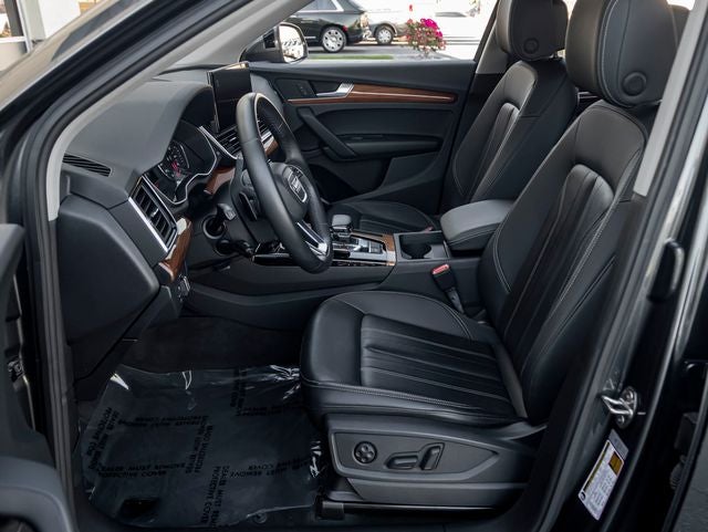 2023 Audi Q5 45 S line Premium quattro