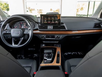 2023 Audi Q5 45 S line Premium quattro