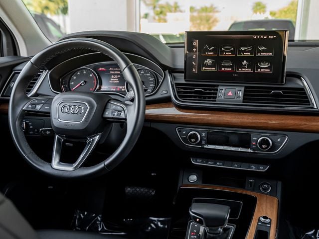 2023 Audi Q5 45 S line Premium quattro