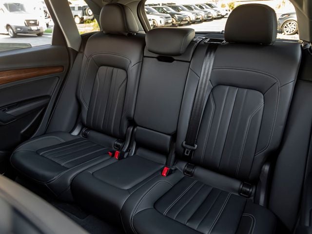 2023 Audi Q5 45 S line Premium quattro