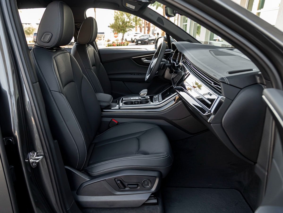 2025 Audi Q7 45 Premium Plus quattro