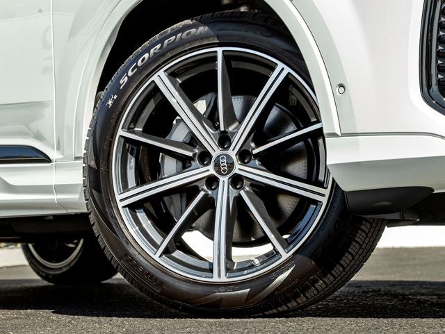 2026 Audi Q7 45 Premium Plus quattro