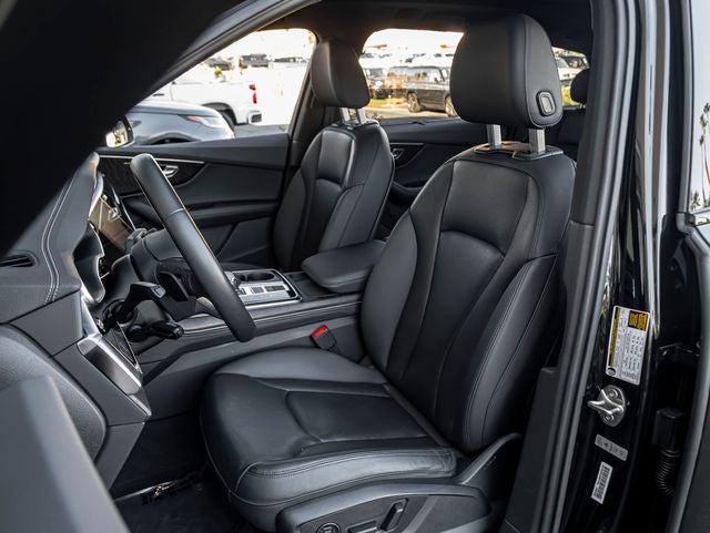 2023 Audi Q7 45 Premium Plus quattro