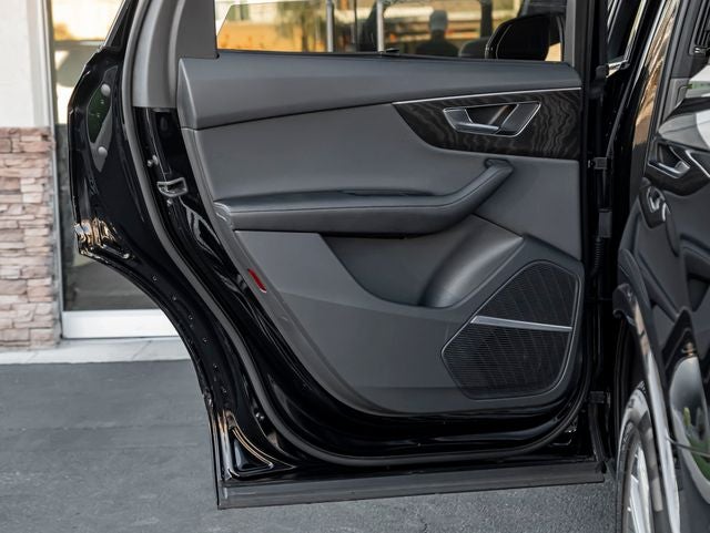 2023 Audi Q7 45 Premium Plus quattro