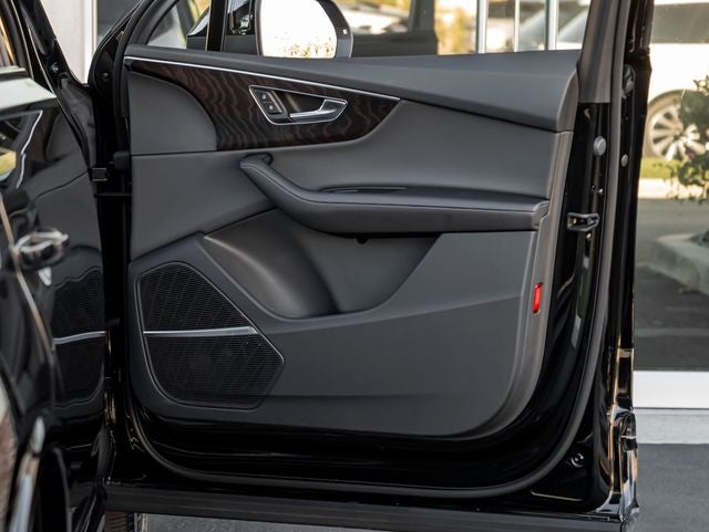 2023 Audi Q7 45 Premium Plus quattro