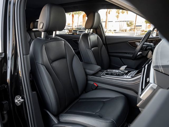 2023 Audi Q7 45 Premium Plus quattro