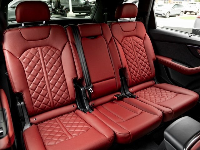 2026 Audi SQ7 Prestige quattro