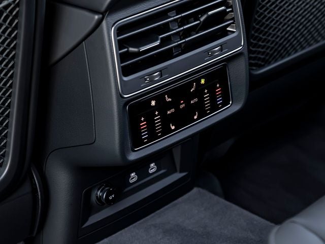 2026 Audi Q7 55 Prestige S Line quattro