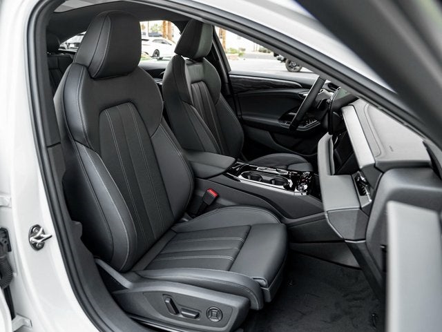 2025 Audi A6 Sportback e-tron Premium Plus