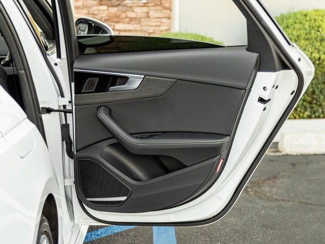 2023 Audi A4 45 S line Premium Plus quattro