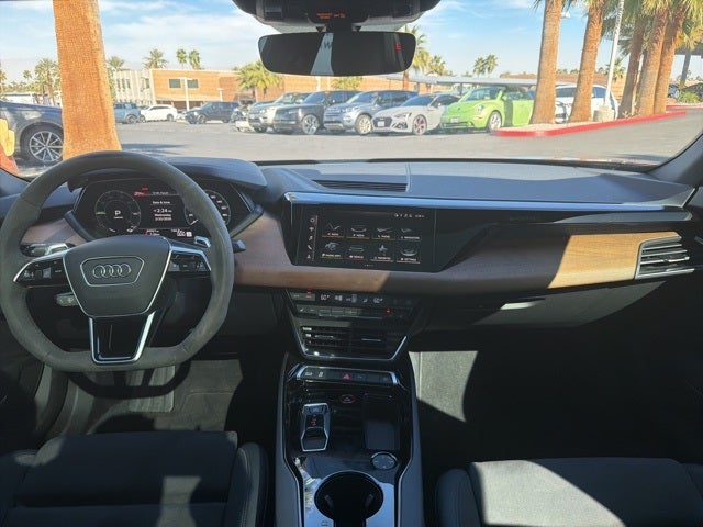 2023 Audi e-tron GT Premium Plus quattro