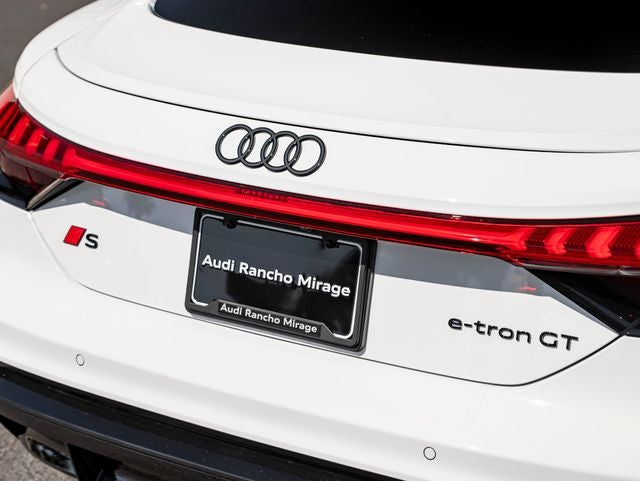 2026 Audi S e-tron GT Prestige quattro