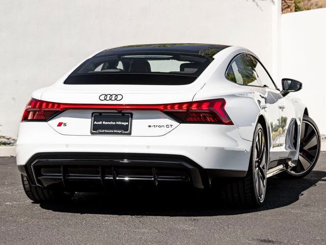 2026 Audi S e-tron GT Prestige quattro