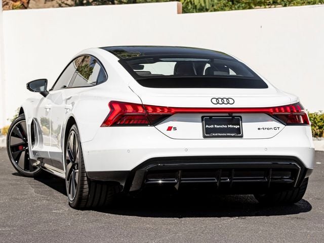 2026 Audi S e-tron GT Prestige quattro