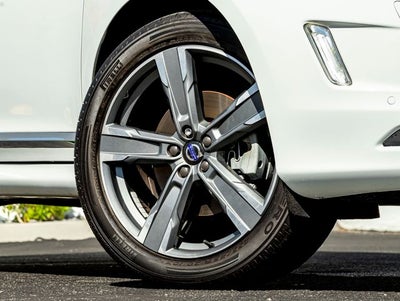 2017 Volvo XC60 T6 Dynamic