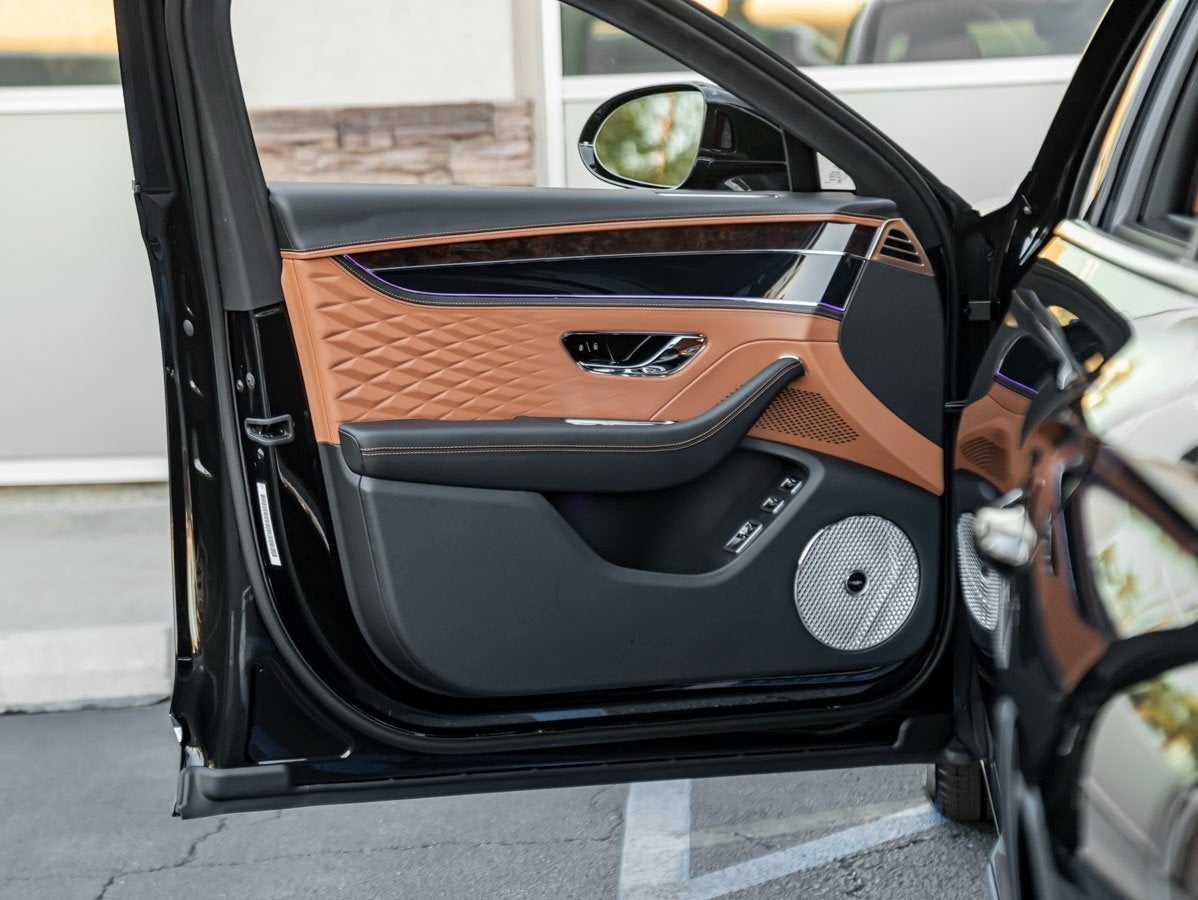 2026 Bentley Flying Spur Azure