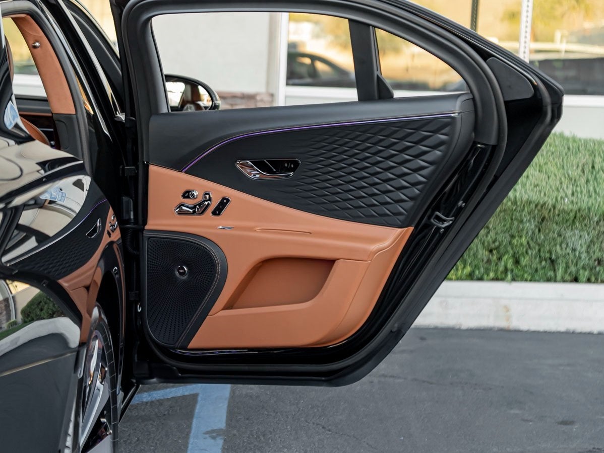 2026 Bentley Flying Spur Azure