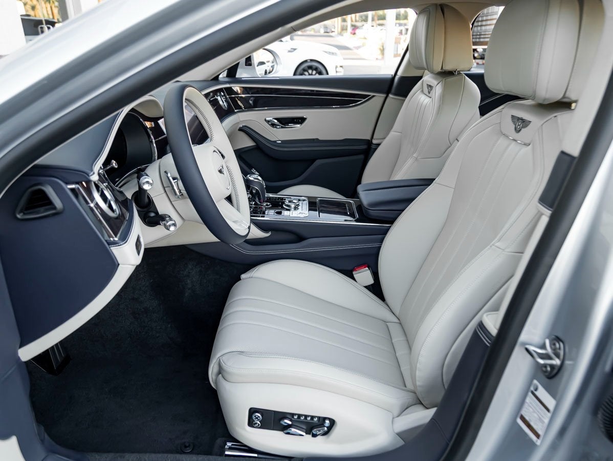 2026 Bentley Flying Spur Base