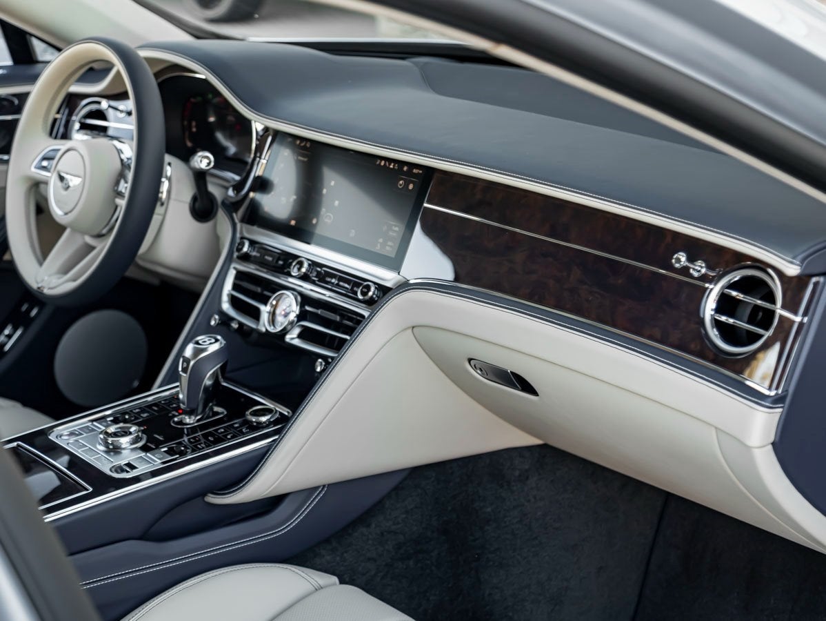 2026 Bentley Flying Spur Base