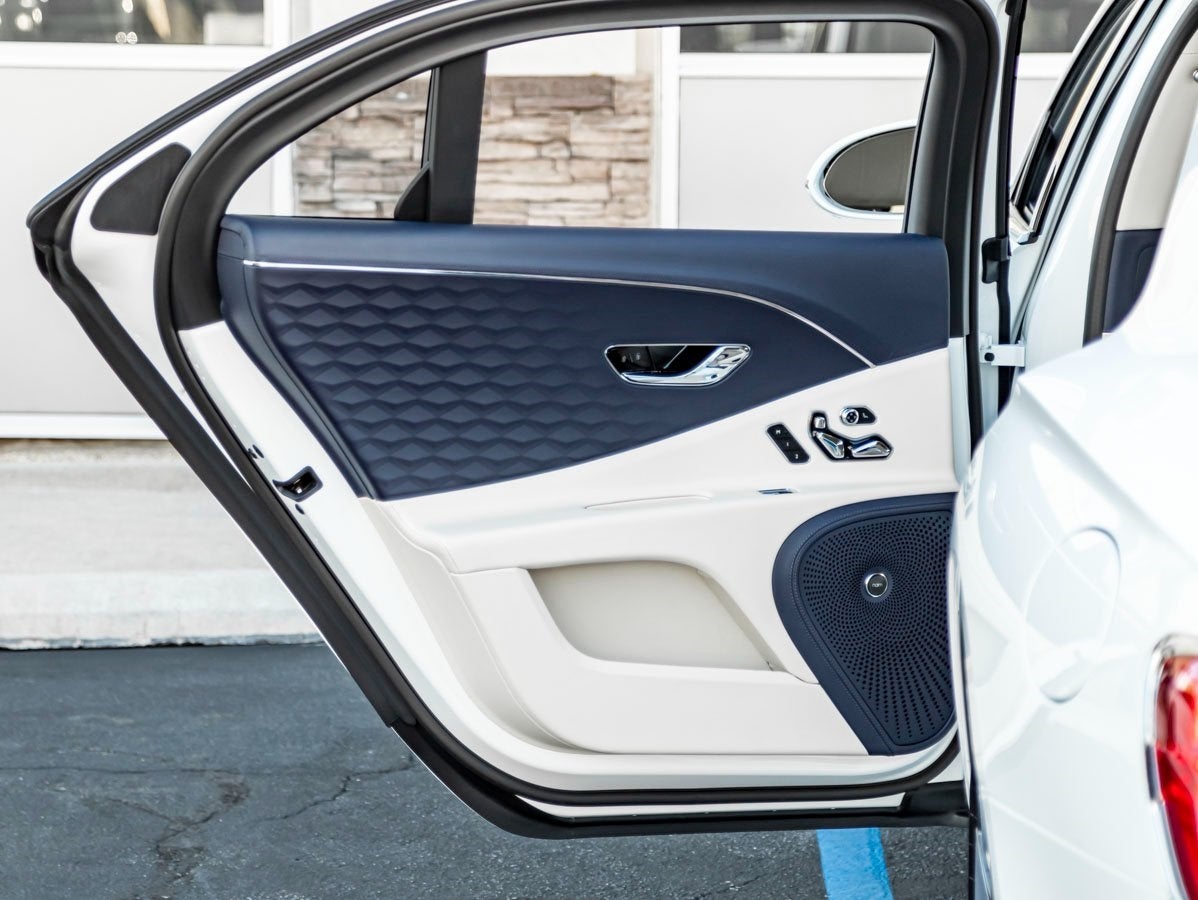 2026 Bentley Flying Spur Mulliner