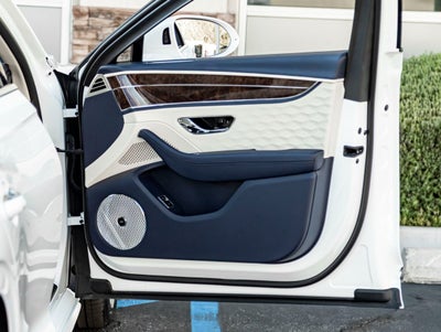 2026 Bentley Flying Spur Mulliner