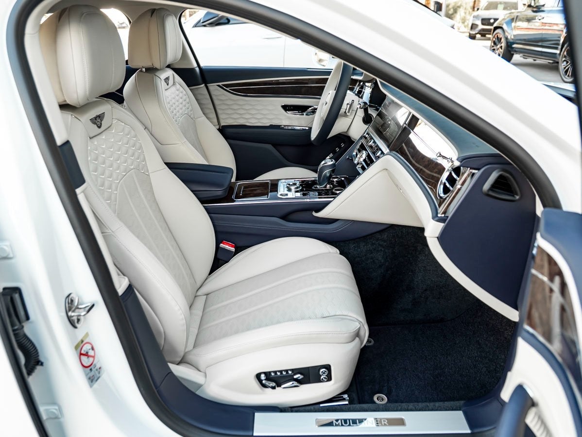 2026 Bentley Flying Spur Mulliner