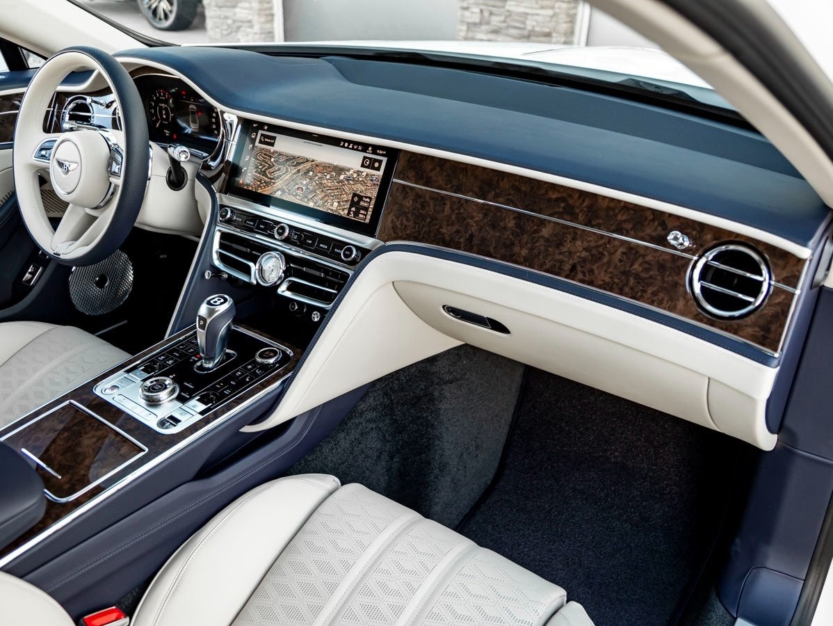 2026 Bentley Flying Spur Mulliner