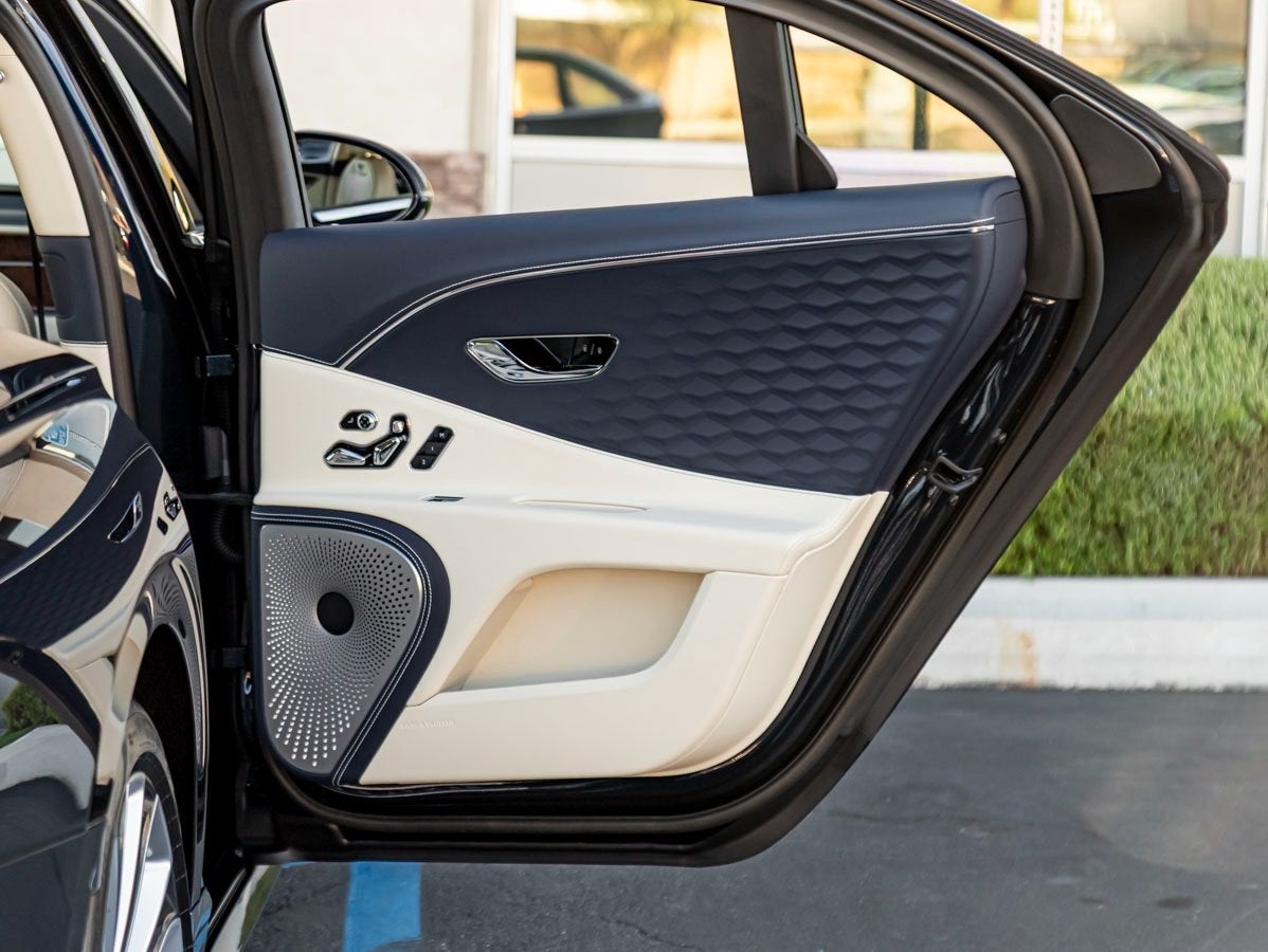 2026 Bentley Flying Spur Mulliner