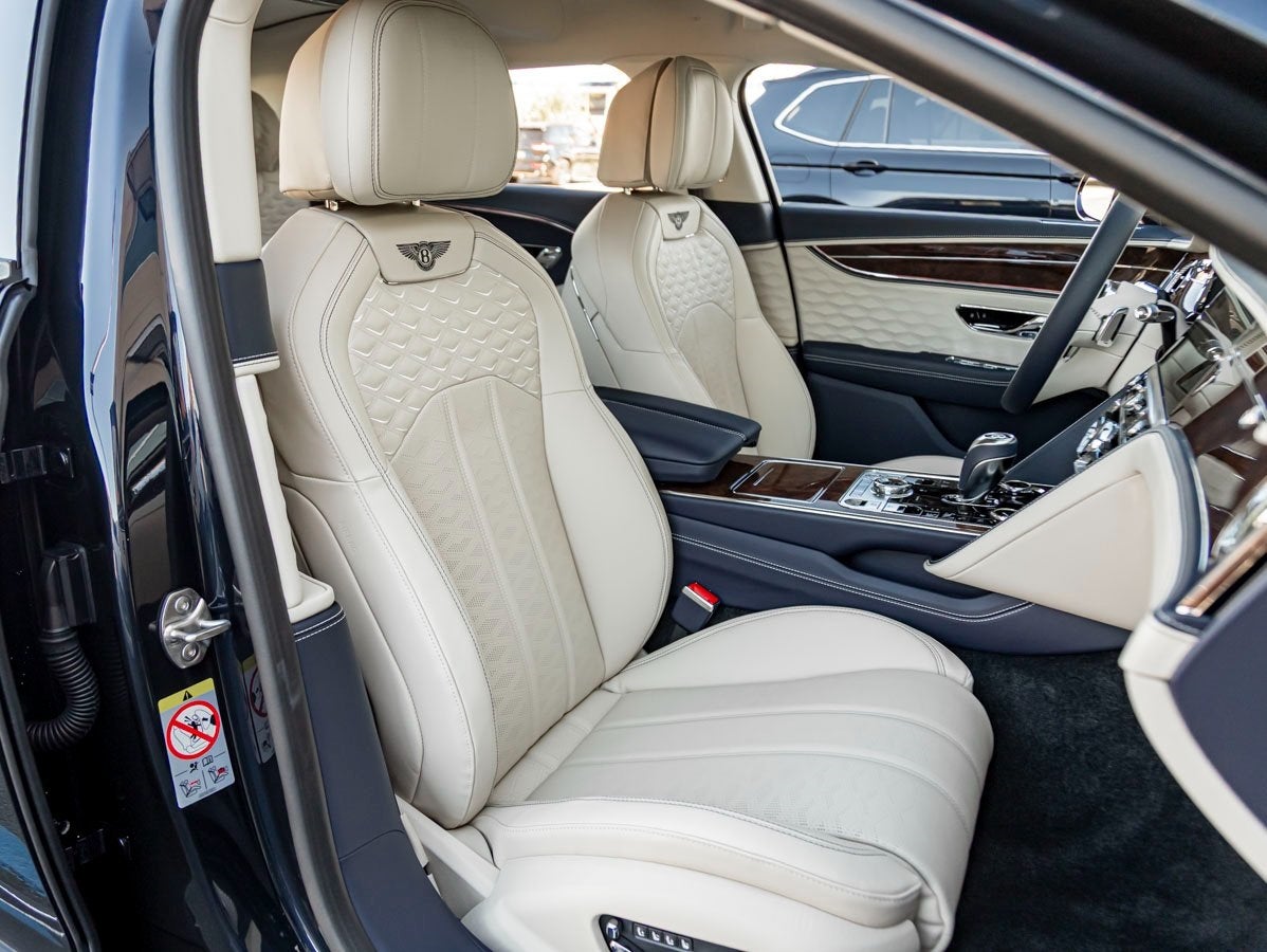 2026 Bentley Flying Spur Mulliner