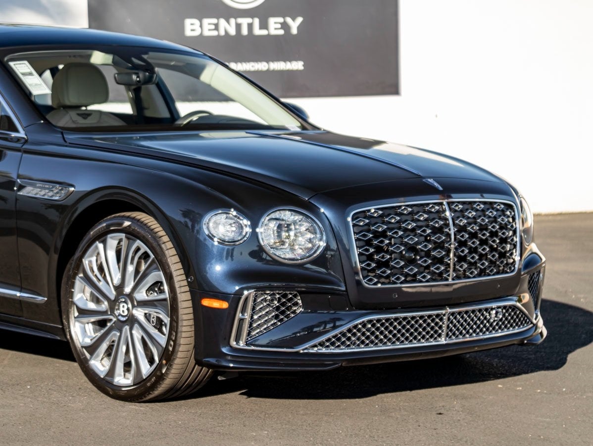 2026 Bentley Flying Spur Mulliner
