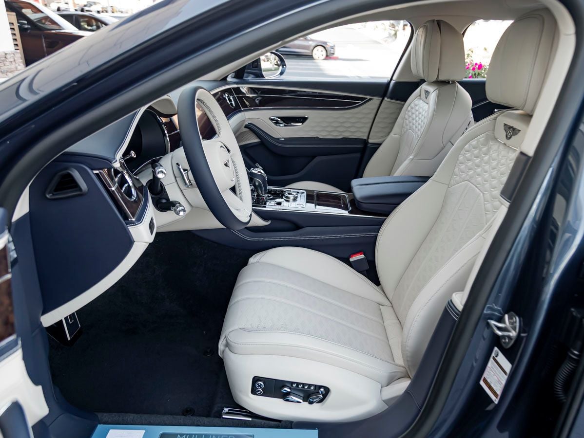 2026 Bentley Flying Spur Mulliner