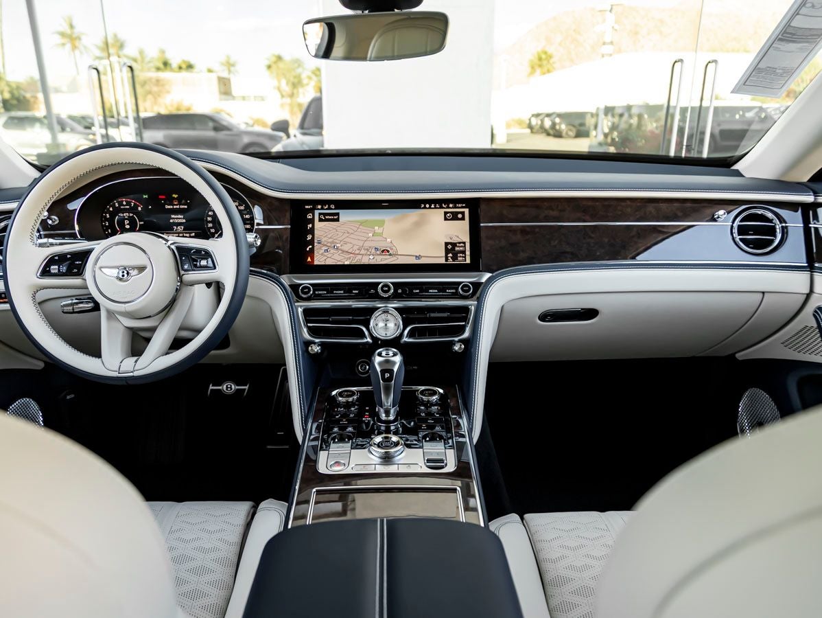 2026 Bentley Flying Spur Mulliner