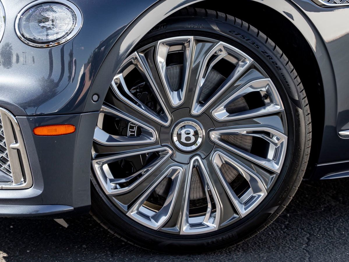 2026 Bentley Flying Spur Mulliner