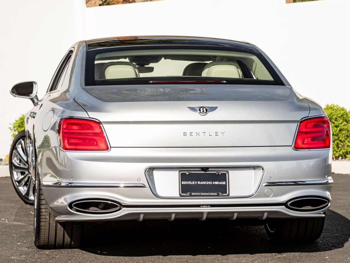 2026 Bentley Flying Spur Mulliner