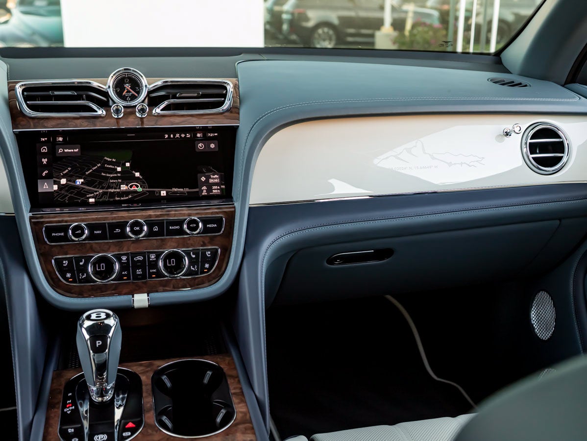 2026 Bentley Bentayga Artenara Edition V8