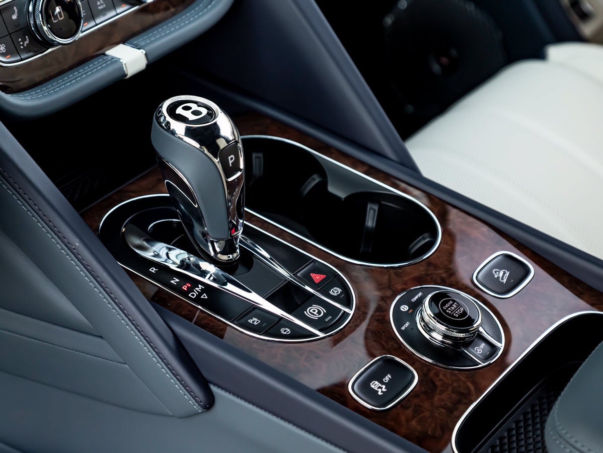 2026 Bentley Bentayga Artenara Edition V8