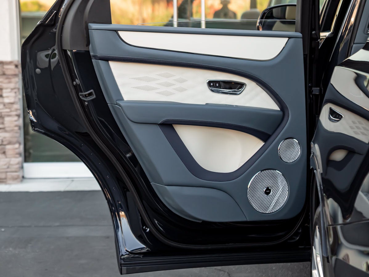 2026 Bentley Bentayga Artenara Edition V8